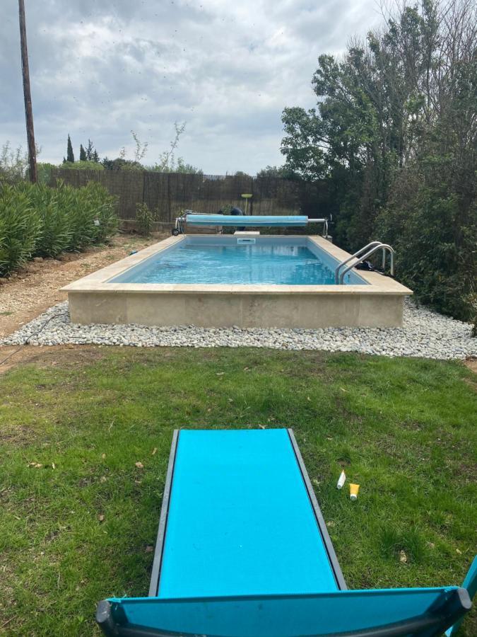 Studio au pont du gard Piscine et Jacuzzi chez Valerie Payre Vers-Pont-du-Gard Extérieur photo